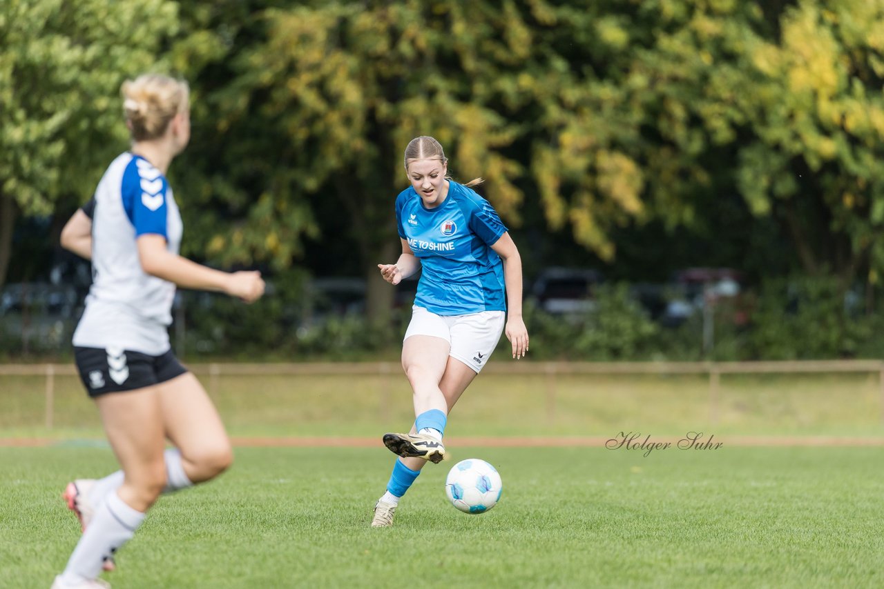 Bild 141 - wBJ VfL Pinneberg - Germania Schnelsen : Ergebnis: 15:1